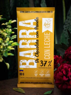 Barra de chocolate 37% con leche y con panela